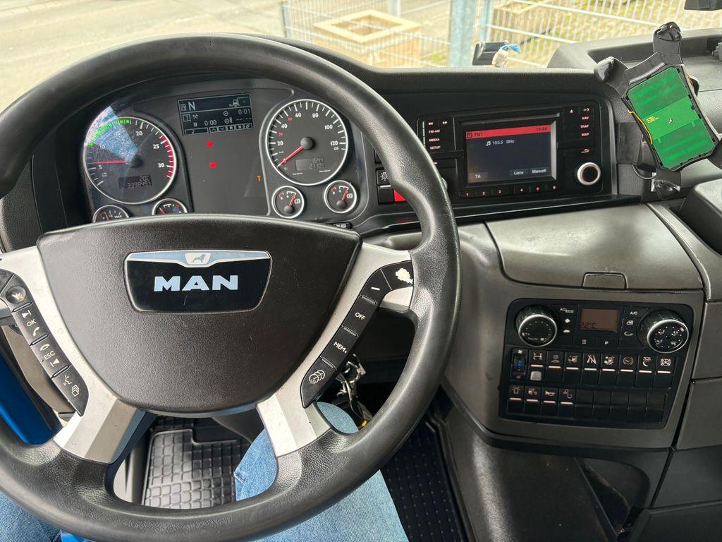 MAN