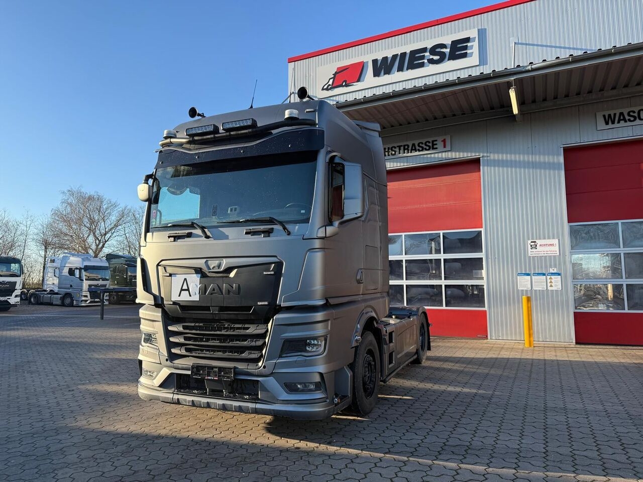 MAN