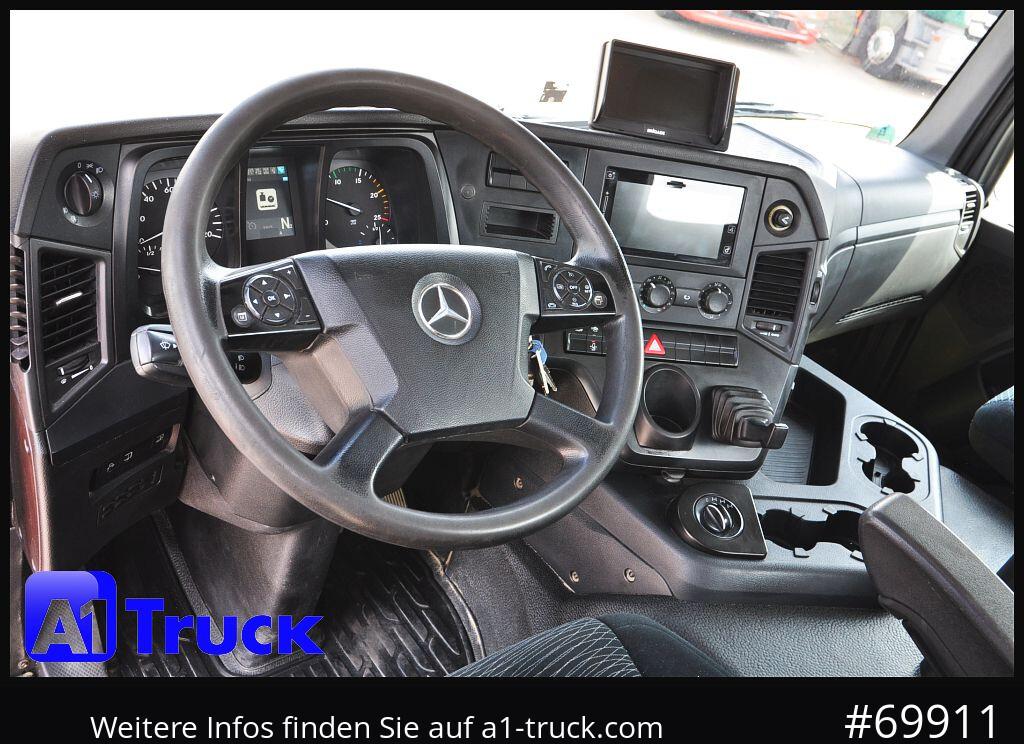 MERCEDES-BENZ