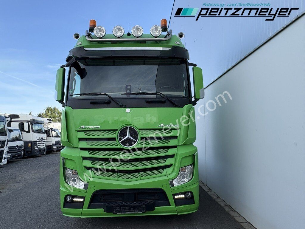 MERCEDES-BENZ