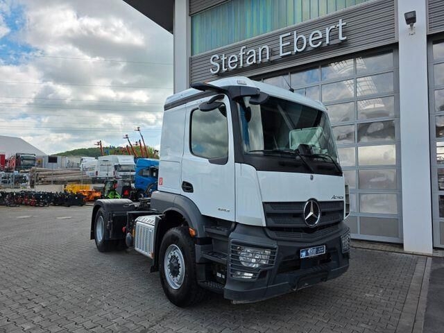 Mercedes-Benz