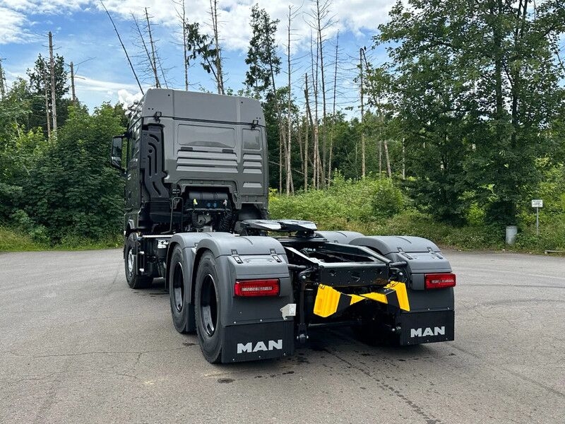 MAN