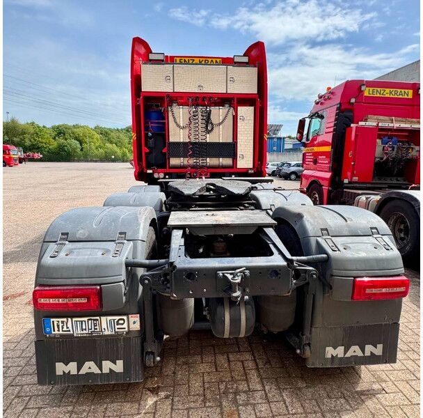 MAN