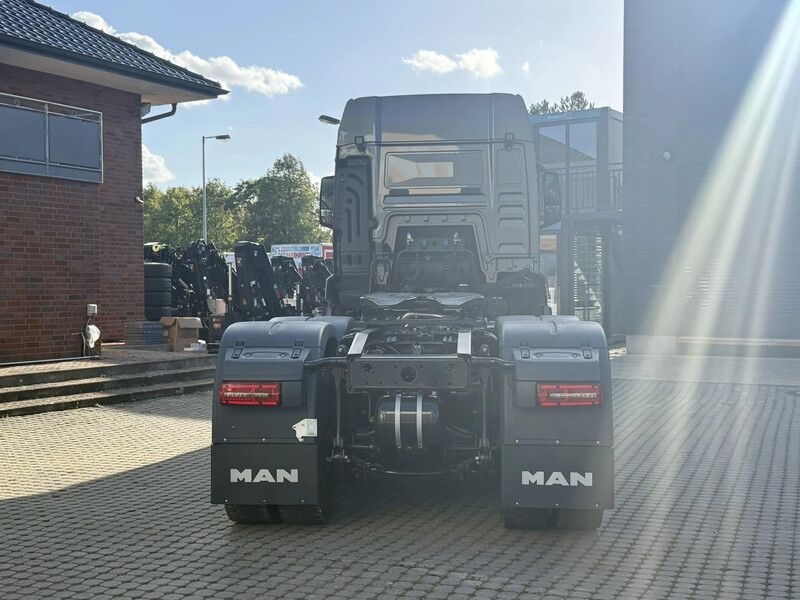 MAN