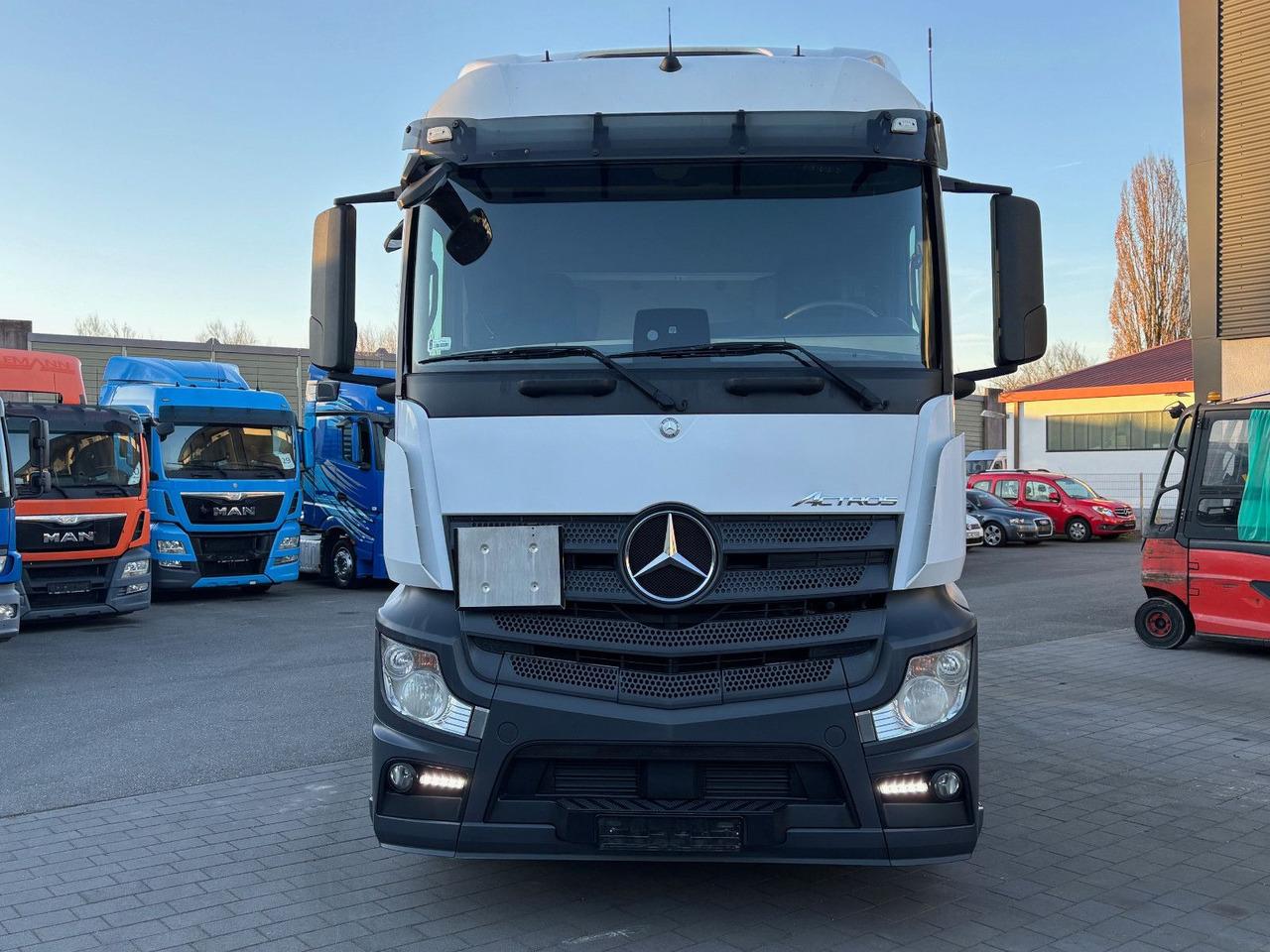Mercedes-Benz