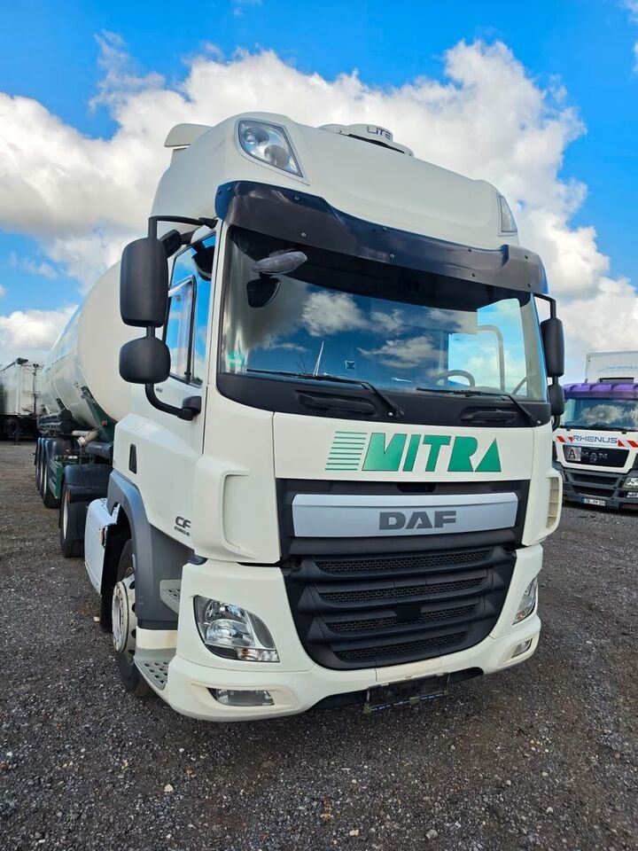DAF