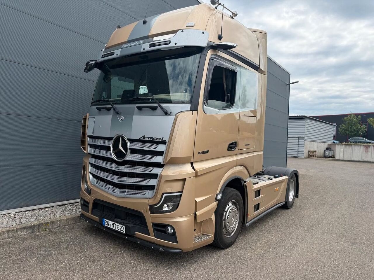 Mercedes-Benz