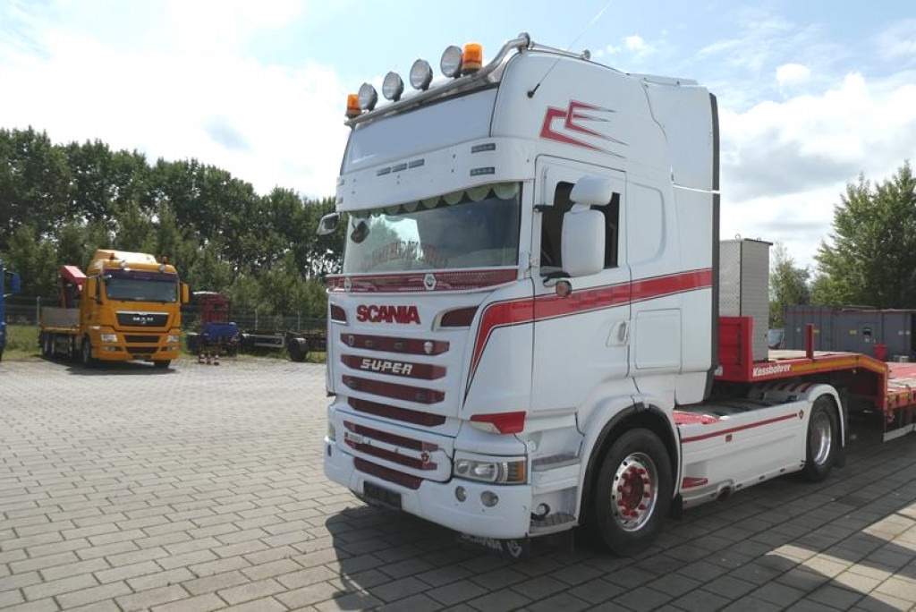 SCANIA
