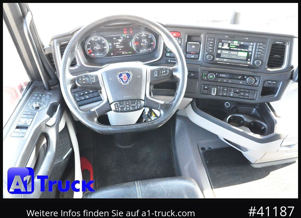 SCANIA