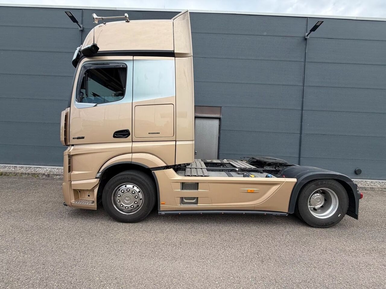 Mercedes-Benz