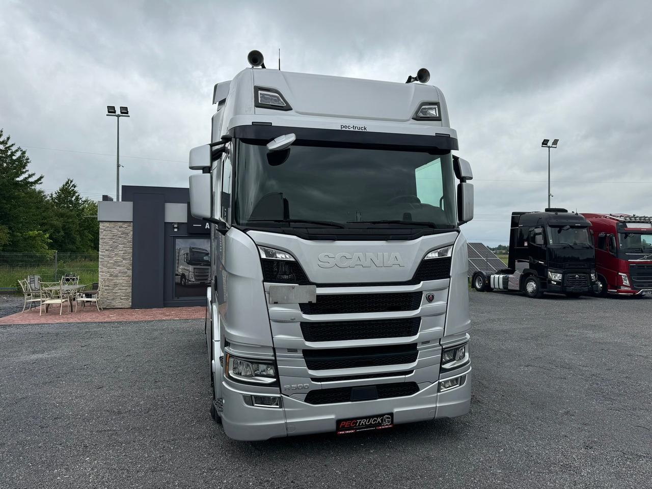 SCANIA