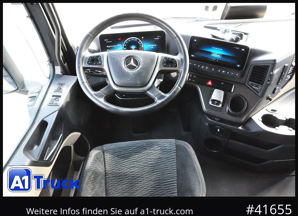 MERCEDES-BENZ
