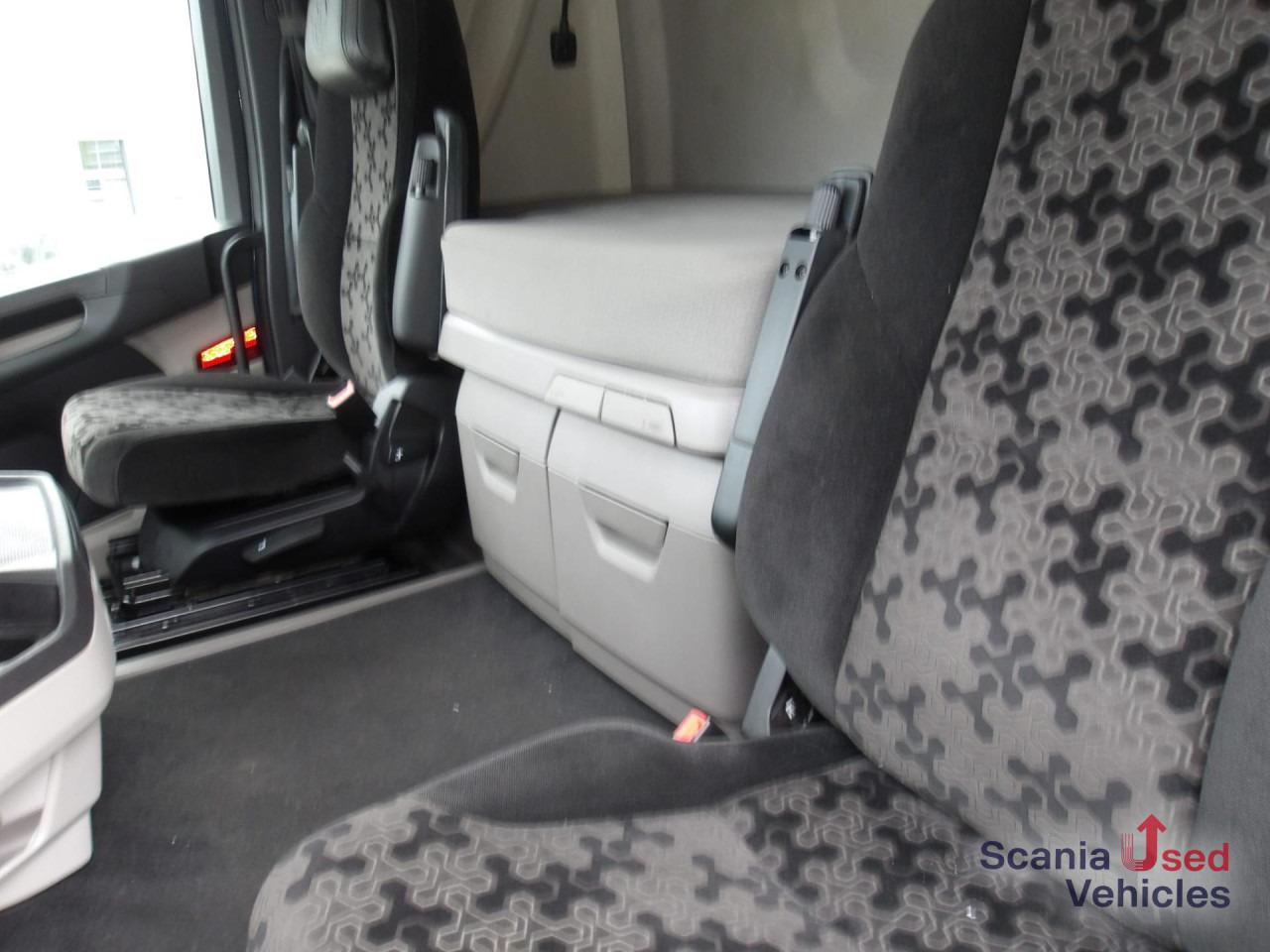 SCANIA