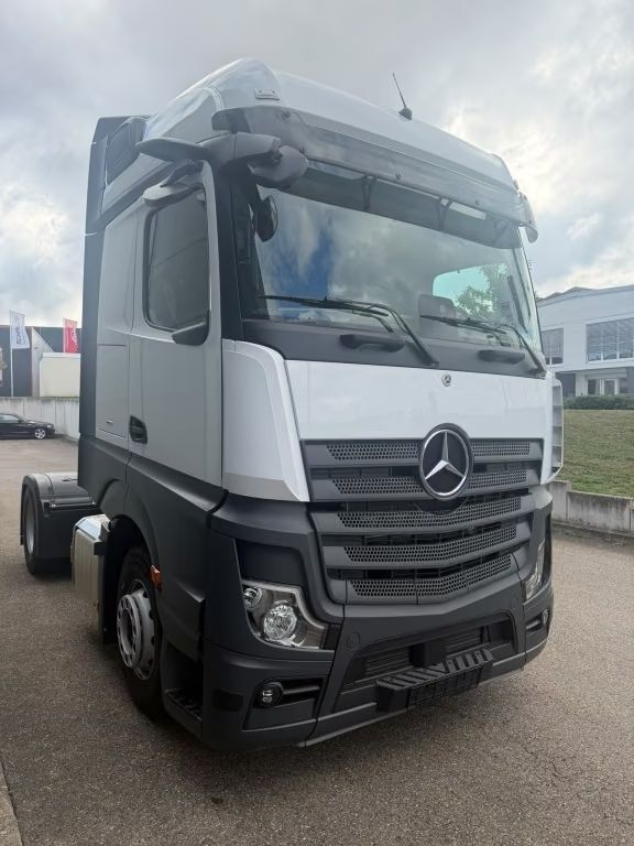Mercedes-Benz