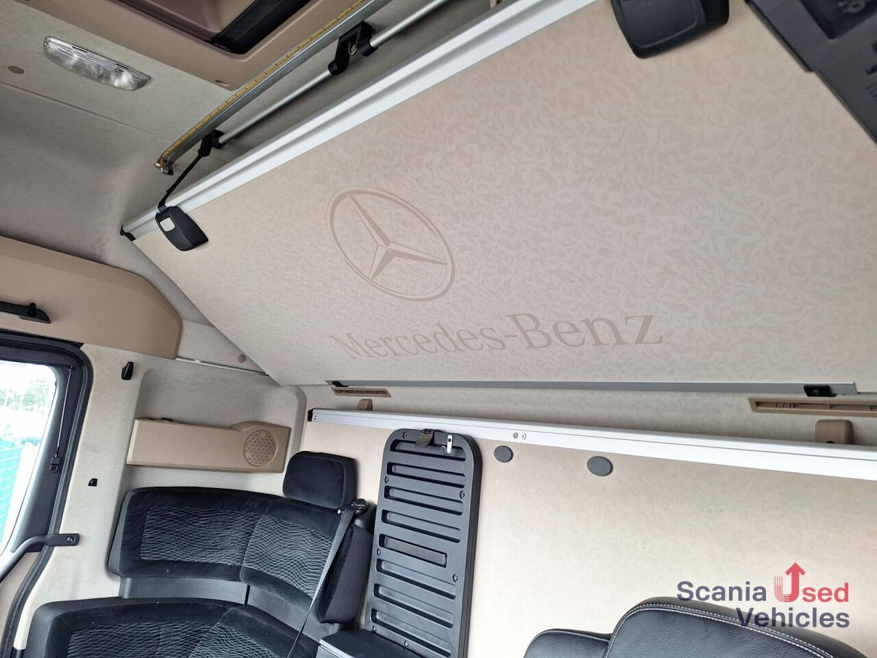 MERCEDES-BENZ