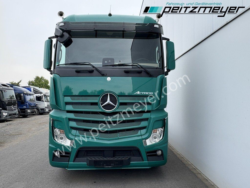 MERCEDES-BENZ